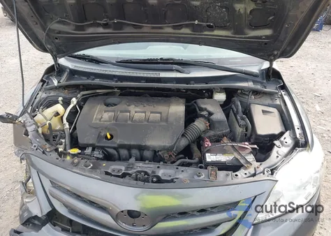 2011 Toyota Corolla S z USA, uszkodzony, nr VIN 2T1BU4EE1BC679049